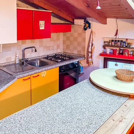 Gemuetliches Mit 2 Schlafzimmern Und 1 Wohnzimmer In Altstadt Apartment *