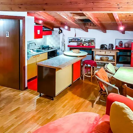 Apartment Gemuetliches Mit 2 Schlafzimmern Und 1 Wohnzimmer In Altstadt *